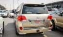 Toyota Land Cruiser GXR V8