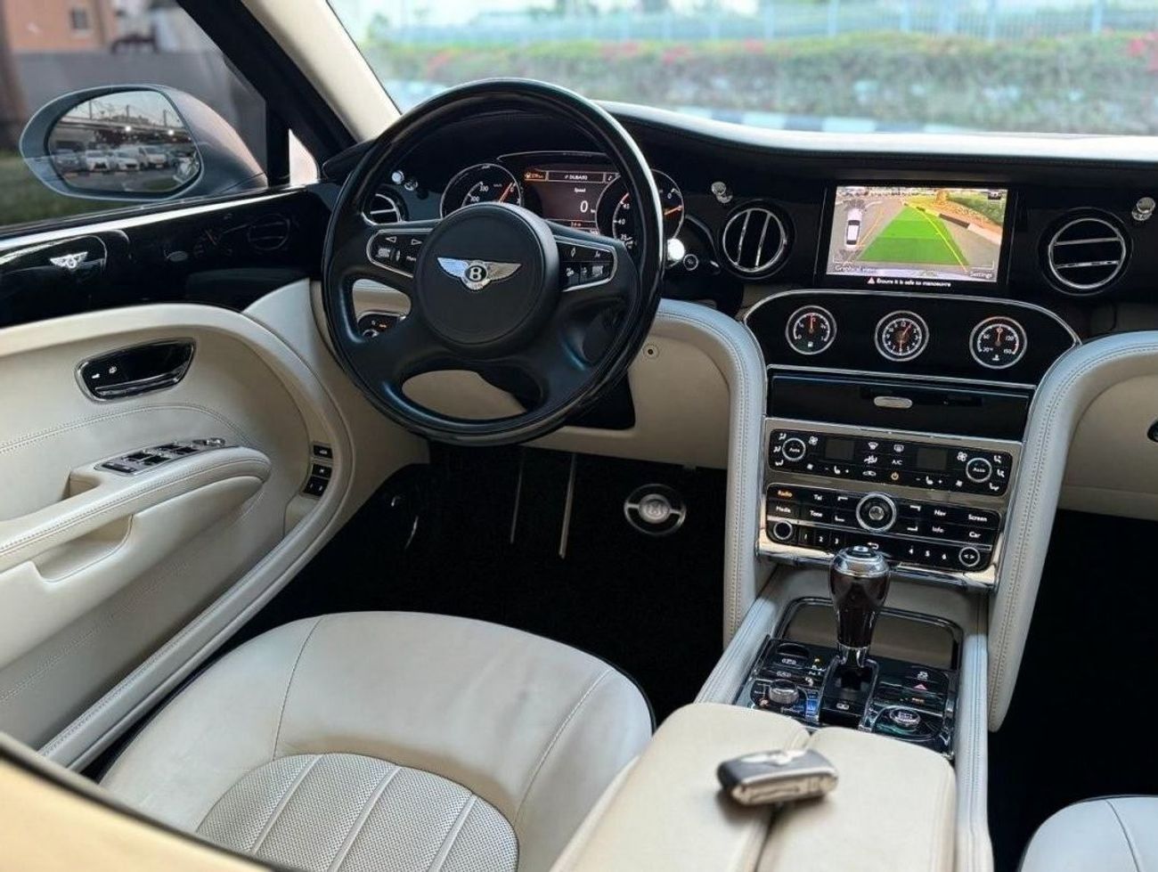 بنتلي مولسان BENTLEY MULSANNE 2012 V8 VIP LOW MILEAGE IN PERFECT CONDITION