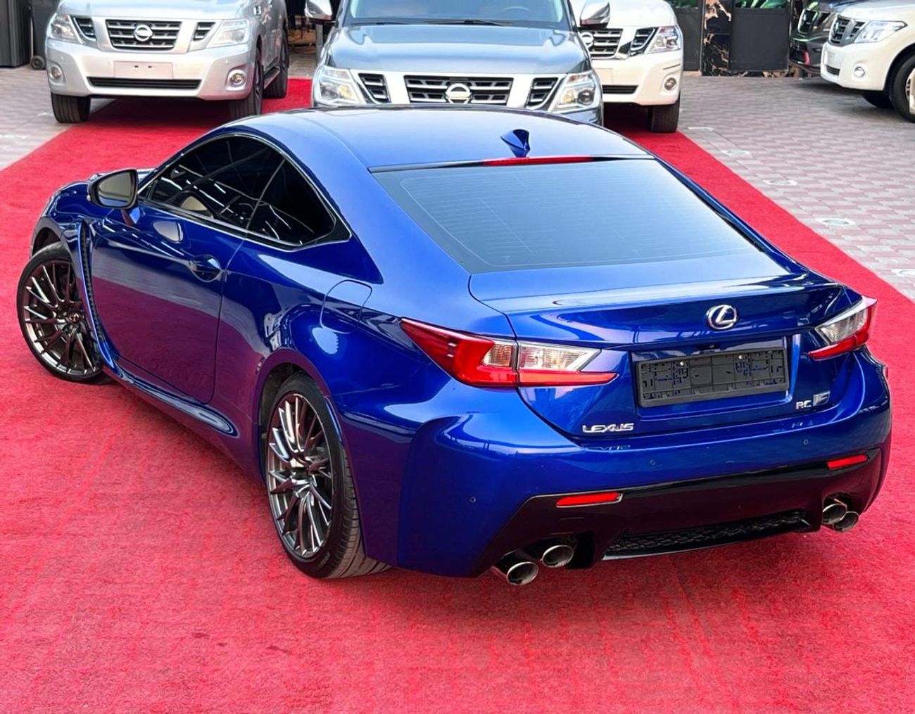 لكزس RC F بلاتينوم