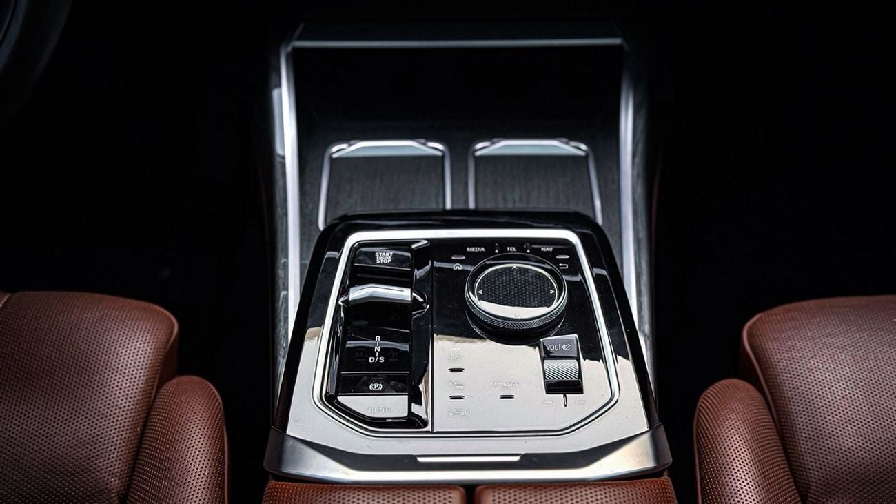 BMW 740i BMW 740i GCC