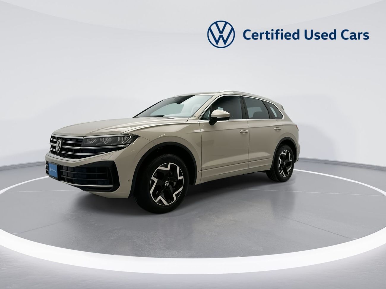 Volkswagen Touareg 3.0T TL (340 HP) Touareg Elegance + (REF#02757) - 44,100 AED SAVINGS from New Car