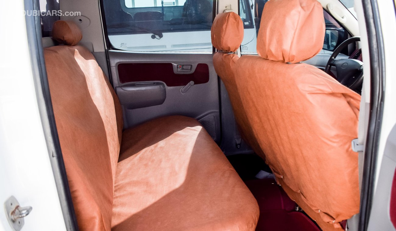 Toyota Hilux With Tan seat covers