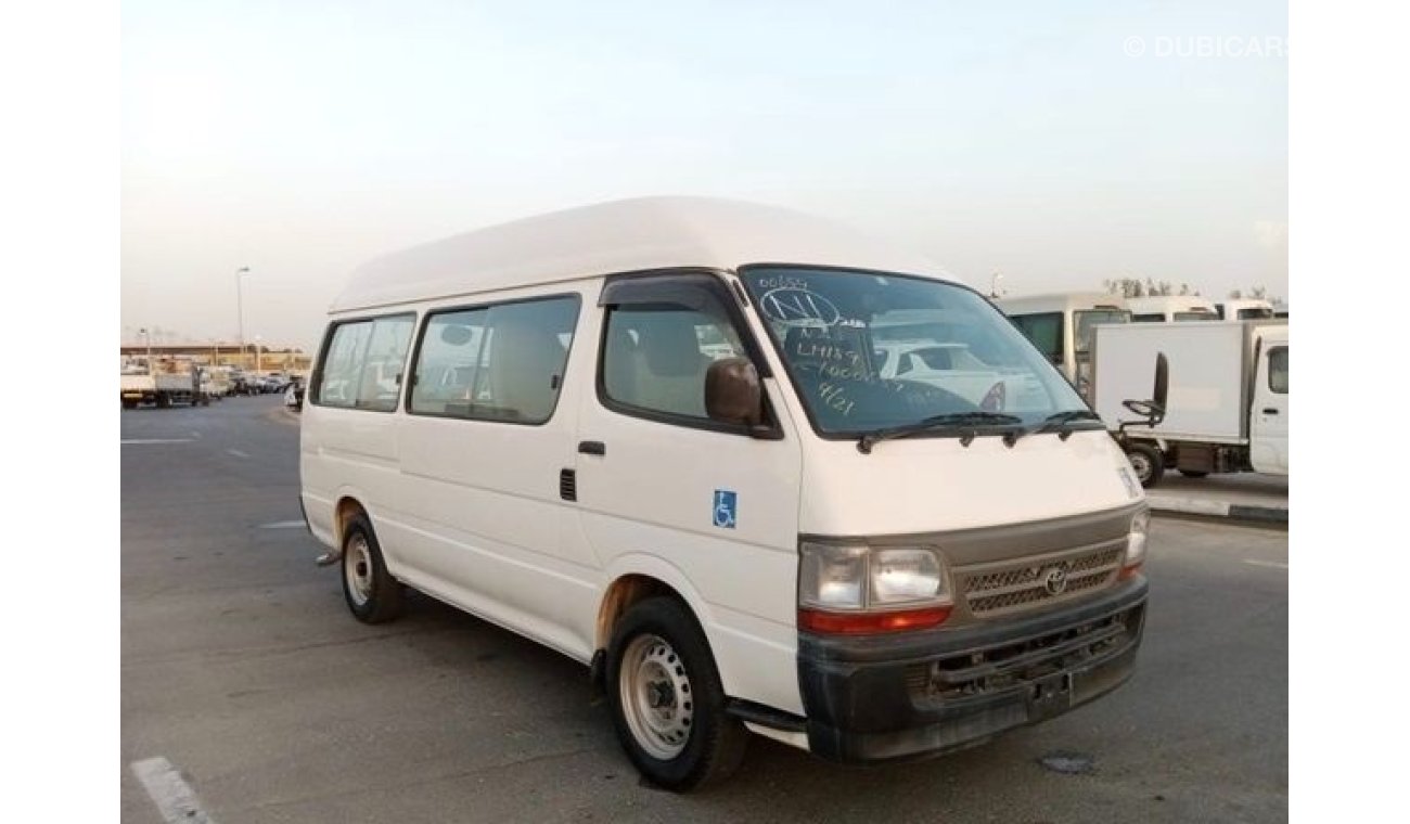 Toyota Hiace TOYOTA HIACE VAN RIGHT HAND (PM1160)