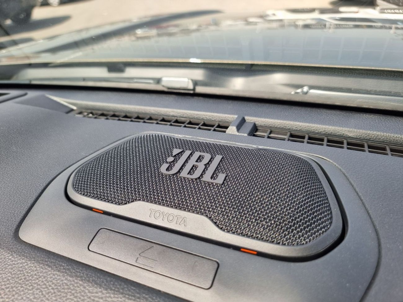 Toyota Tacoma TrailHunter Brand New * Export Price *