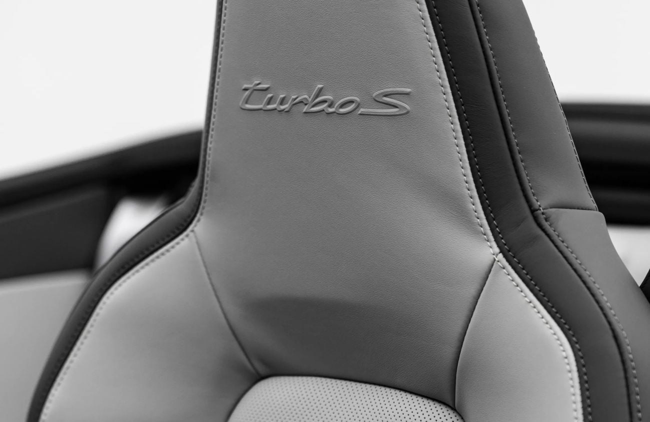 بورش 911 3.7L F6 Turbocharged Engine + T-Hybrid