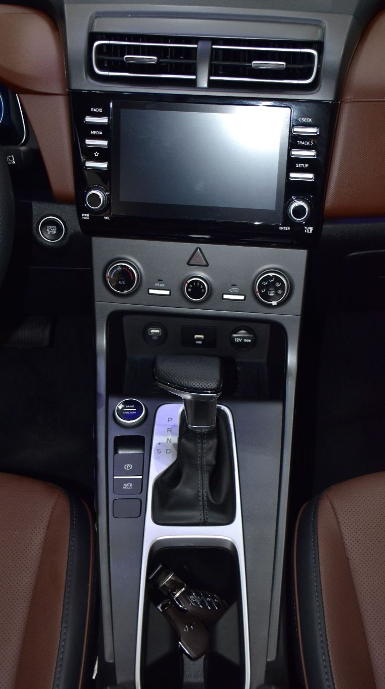 Hyundai Grand Creta EXCELLENT DEAL for our Hyundai Grand Creta 2.0 ( 2024 Model ) in White Color GCC Specs