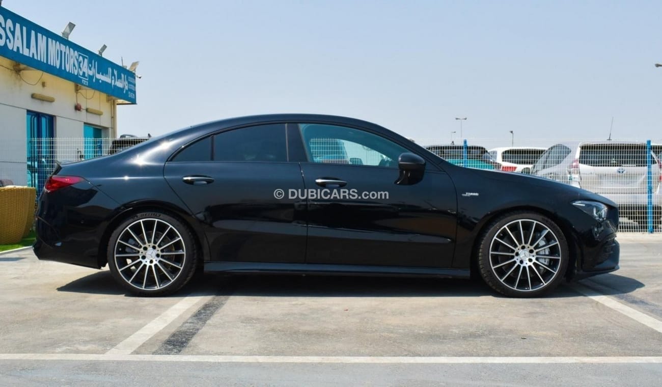 Mercedes-Benz CLA 35 AMG Mercedes-Benz 4Matic Turbo CLA 35 AMG 2022