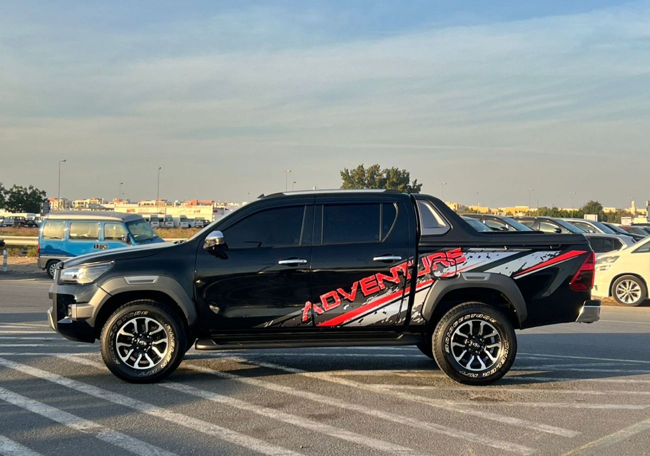 Toyota Hilux 2019 Toyota Hilux GL  Advanture Modified - 2.7L V4 - AWD 4x4- GCC -360* CAM - Push Start - Patrol