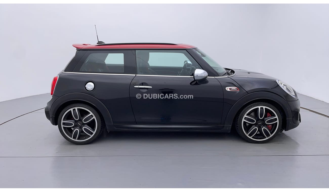 ميني كوبر JOHN COOPER WORKS 2 | بدون دفعة مقدمة | اختبار قيادة مجاني للمنزل