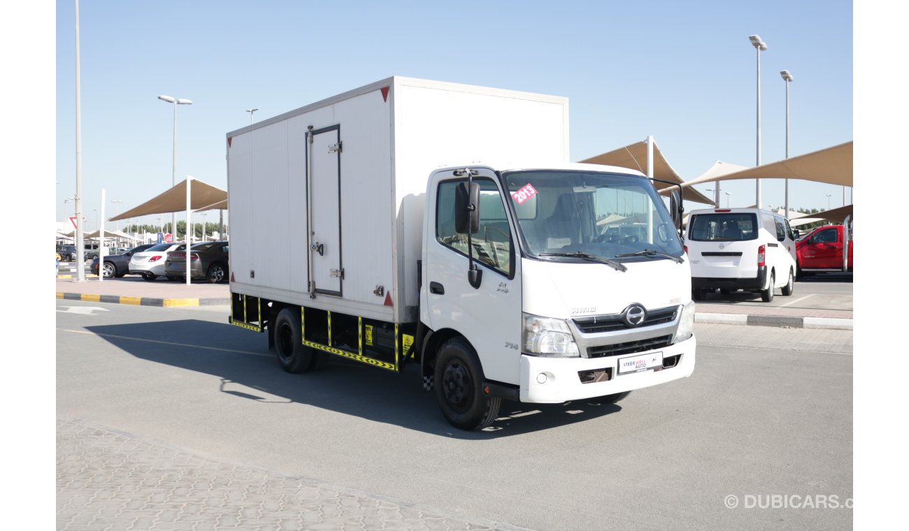 Hino 300 SERIES 714 WITH BOX PICKUP TRUCK