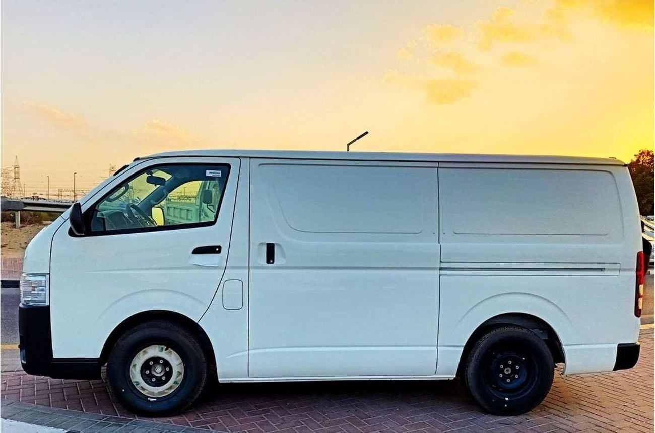 تويوتا هاياس GL TOYOTA HAICE STD ROOF CARGO 2.5L DIESEL M/T 2024 MODEL
