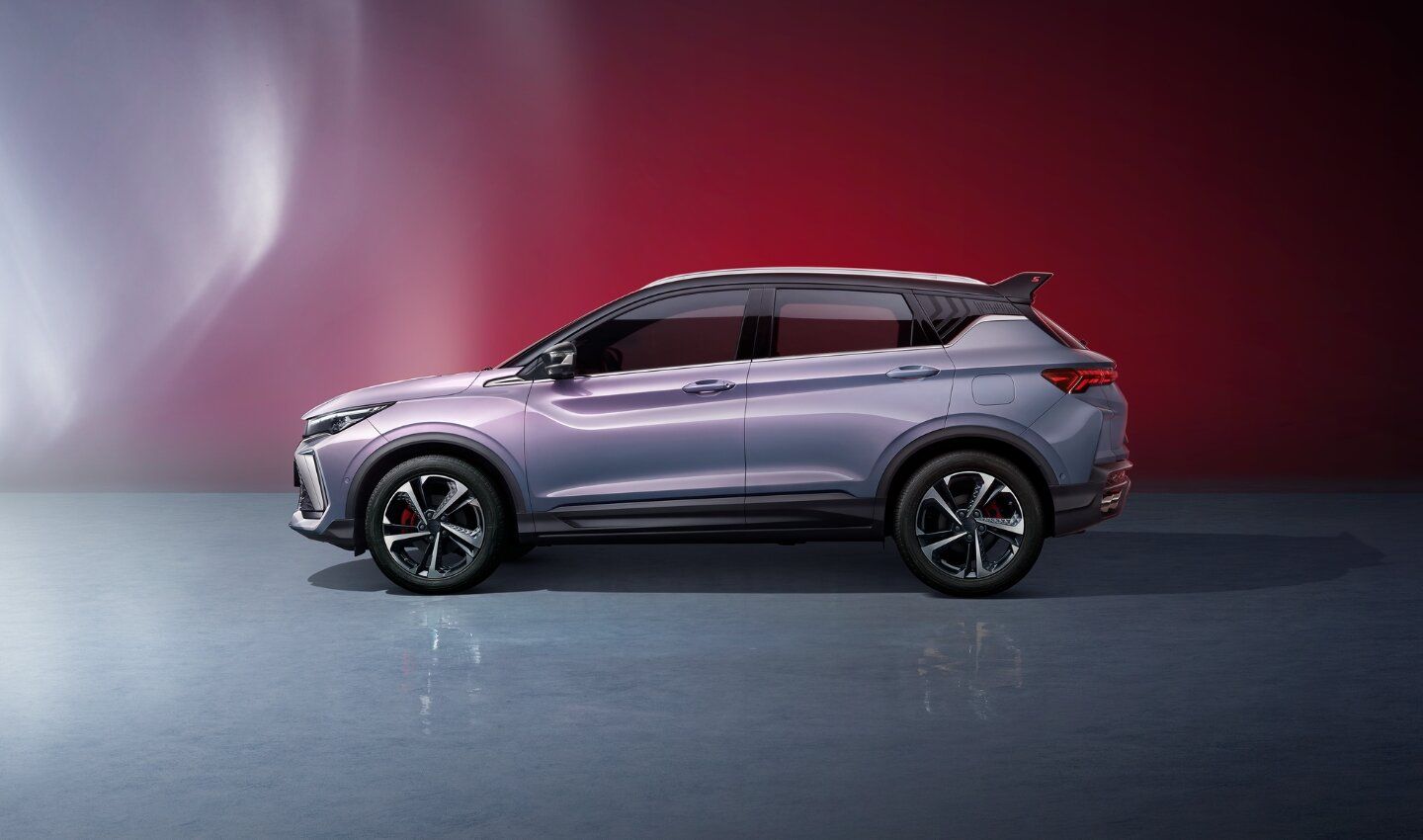 Geely Coolray exterior - Side profile