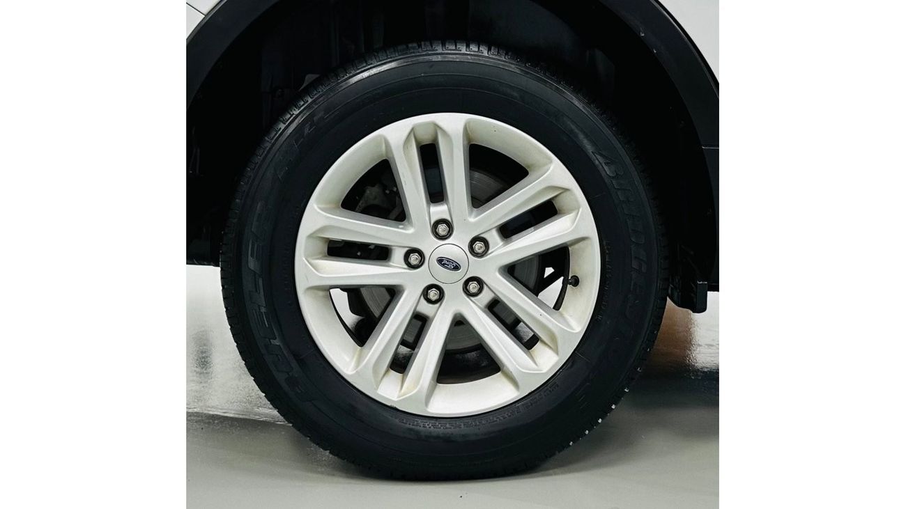 Ford Explorer XLT 4WD .. Original Paint .. Perfect Condition .. GCC .. V6