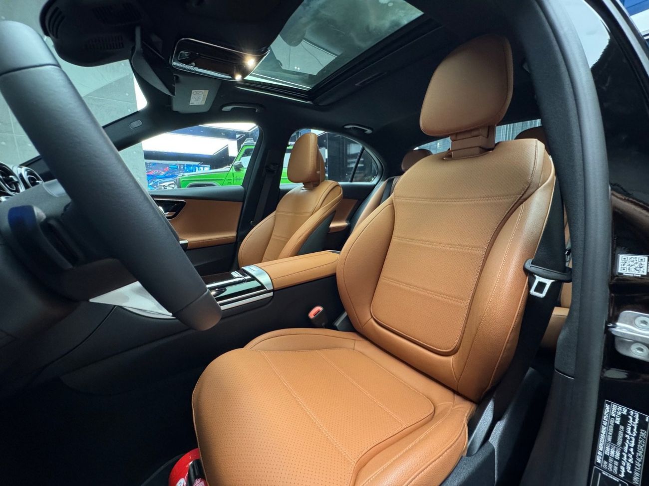 Mercedes-Benz C 200 Premium 2.0L Premium 1.5L