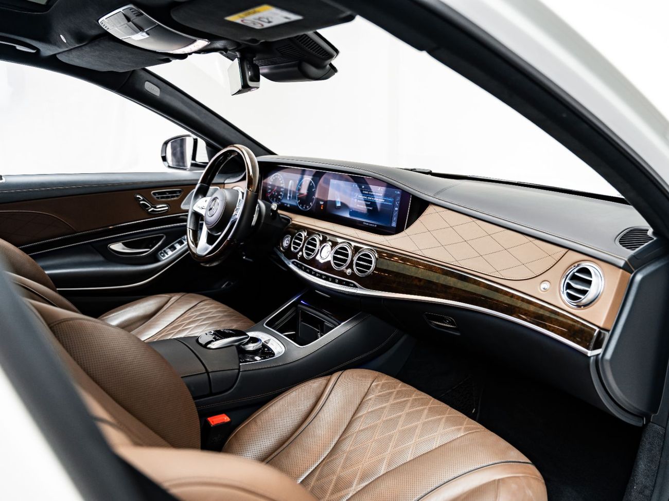 Mercedes-Benz S 560 Std 4.0L (469 HP) Mercedes S Class 560, 2027 Mercedes Warranty + Service Contract, GCC