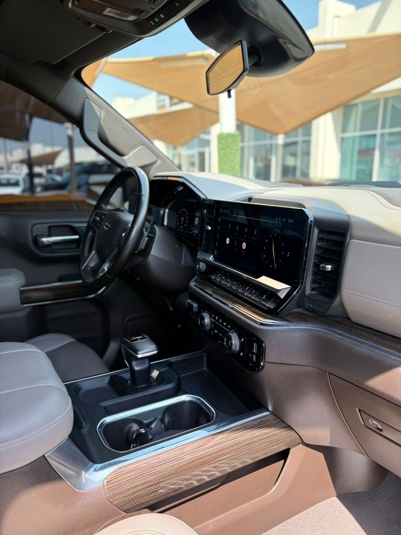 Chevrolet Silverado CHEVROLET SILVERADO Z71 2024 GCC FULL OPTION ORIGINAL PAINT UNDER WARRANTY PERFECT CONDITION