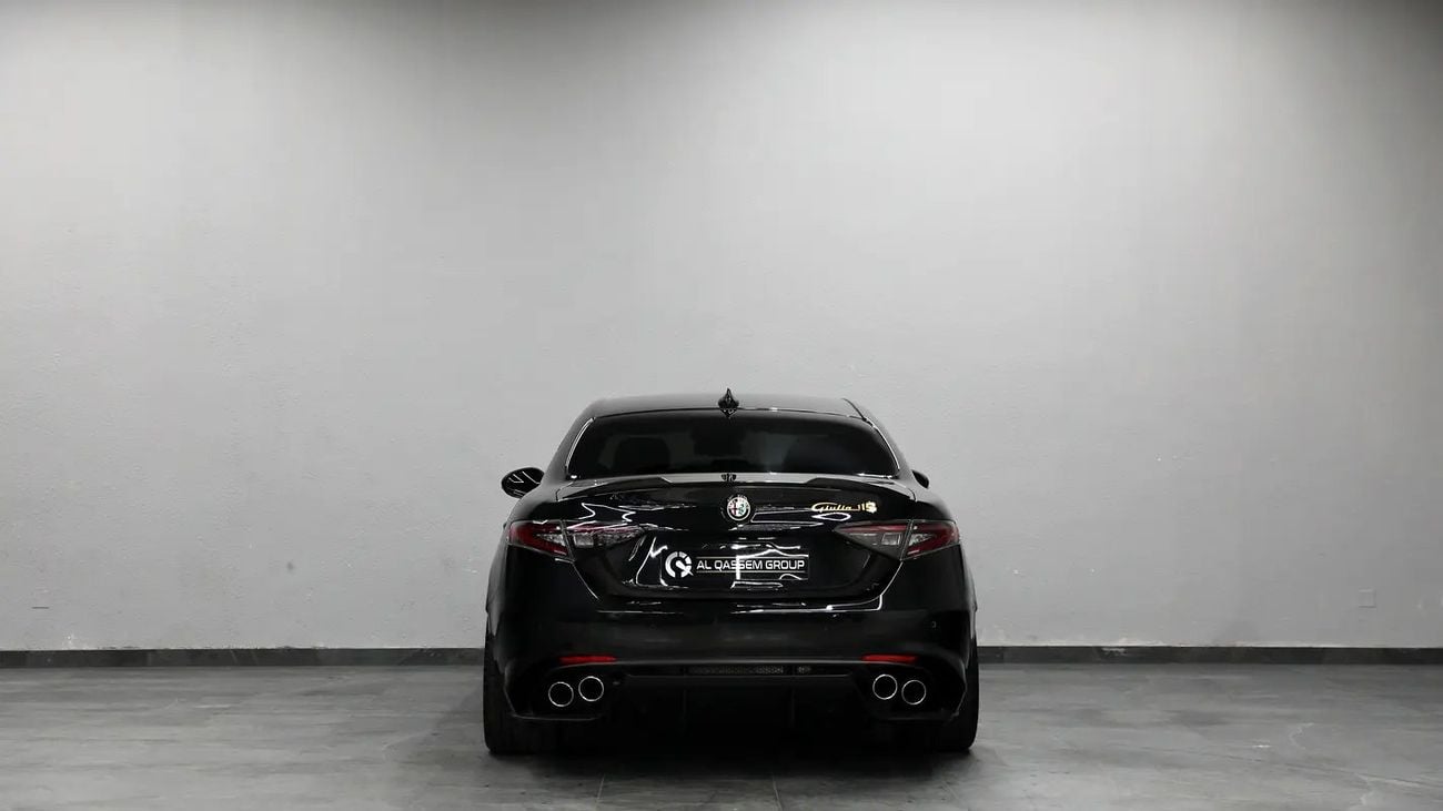 ألفا روميو جوليا Alfa Romeo Giulia Quadrifoglio | GCC Specs | Brand New Luxury SUV