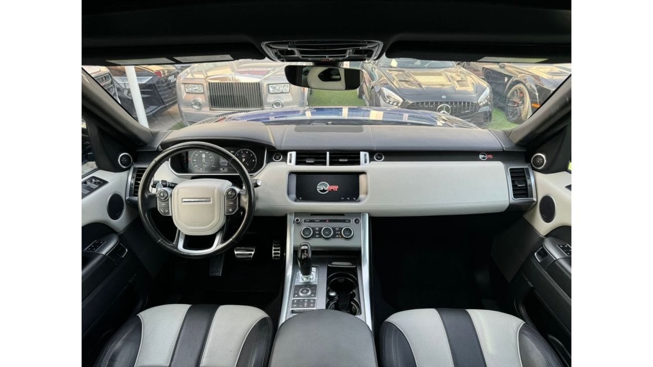 Land Rover Range Rover Sport RANGE ROVER SPORT SVR 2017 Canada specs full option Original paint zero accidents Clean title