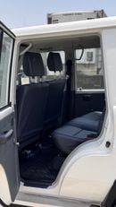 Toyota Land Cruiser Pick Up
