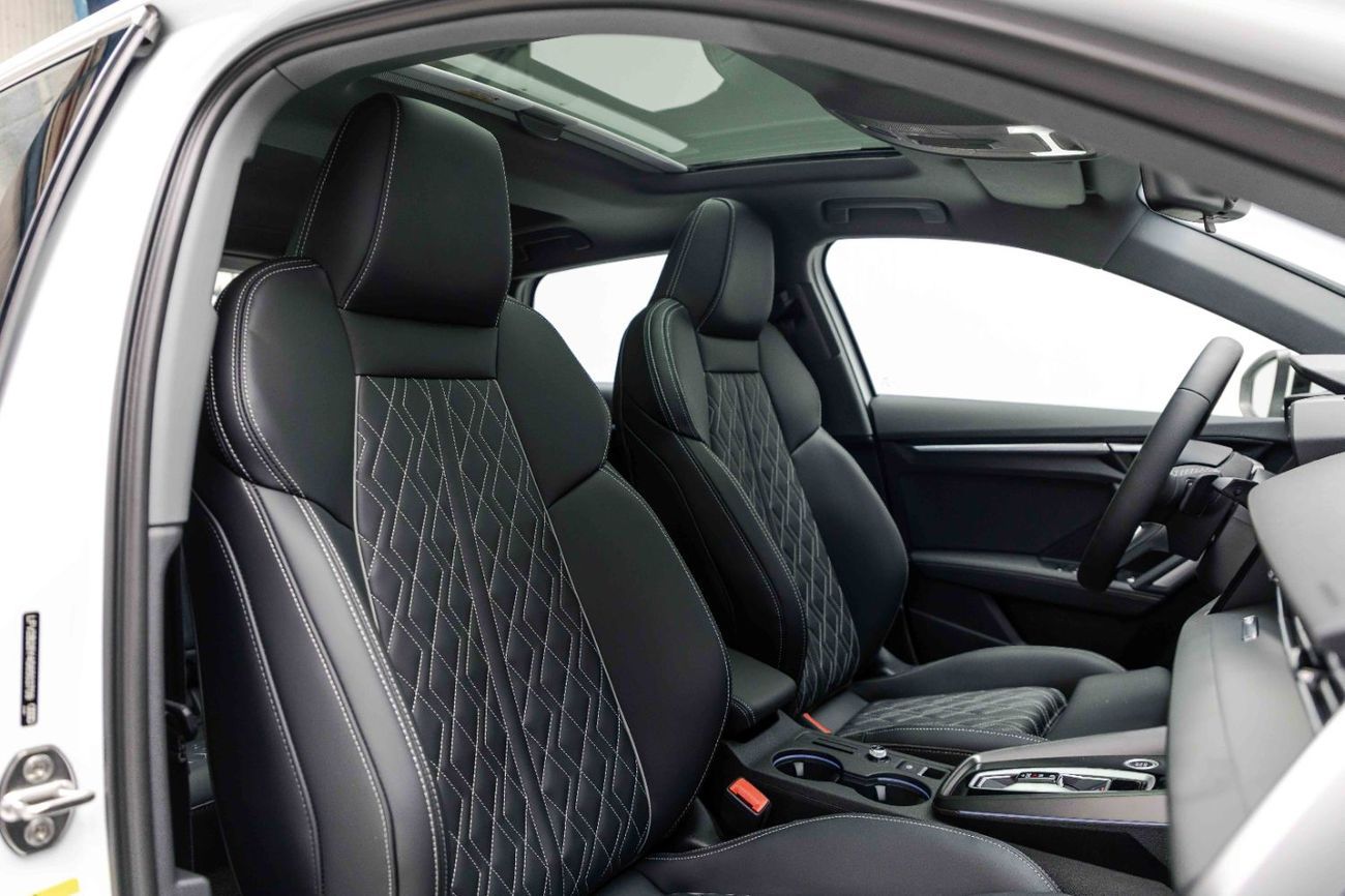 أودي A3 Sportback Flight Premium 1.5L - White Inside Black