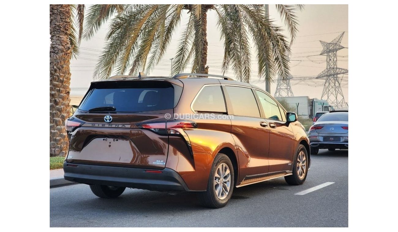 Toyota Sienna TOYOTA SIENNA FULL OPTION CLEAN CAR 2022 MODEL