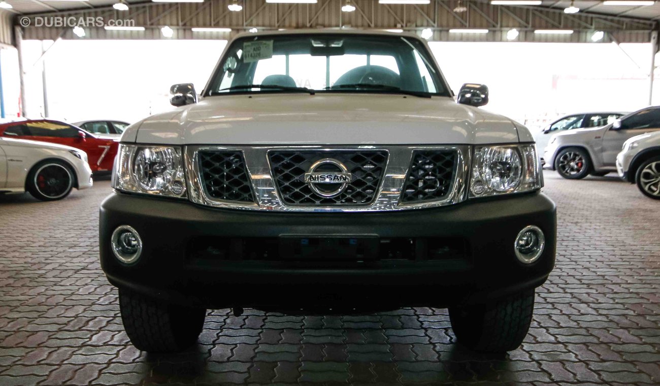 Nissan Patrol Pickup SGL 4X4