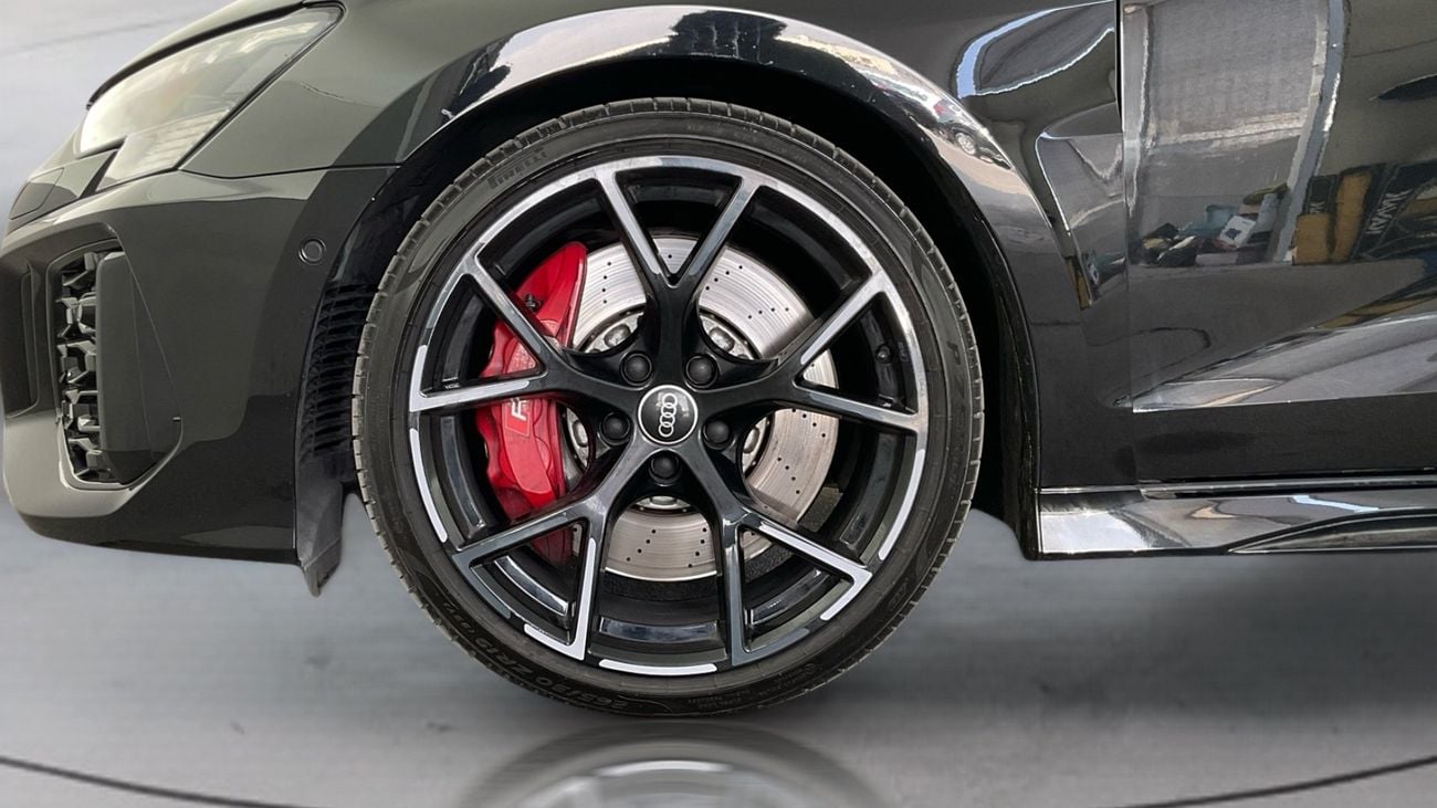 أودي RS3 TFSI quattro | شامل الضمان | 0 ﺪﻔﻋﺓ ﺃﻮﻟﻯ