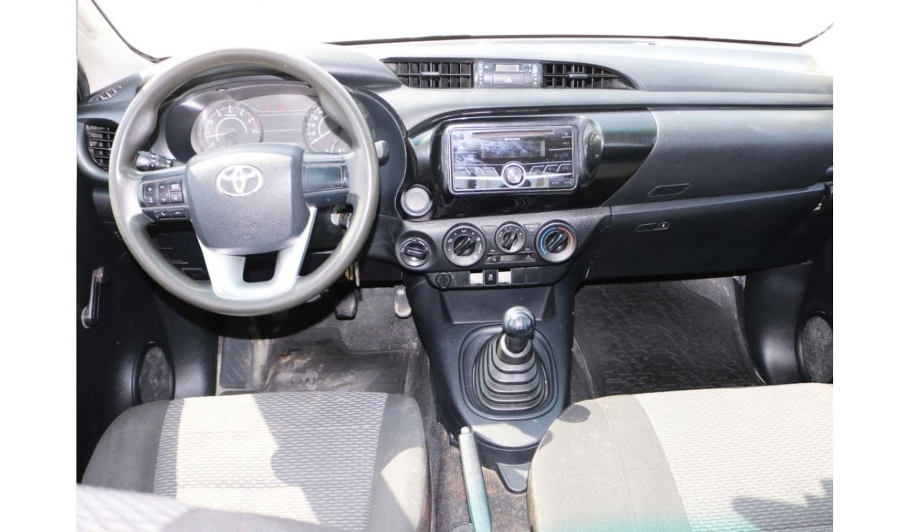 Toyota Hilux 2018 - 4X4 DOUBLE CABIN WITH GCC SPECS