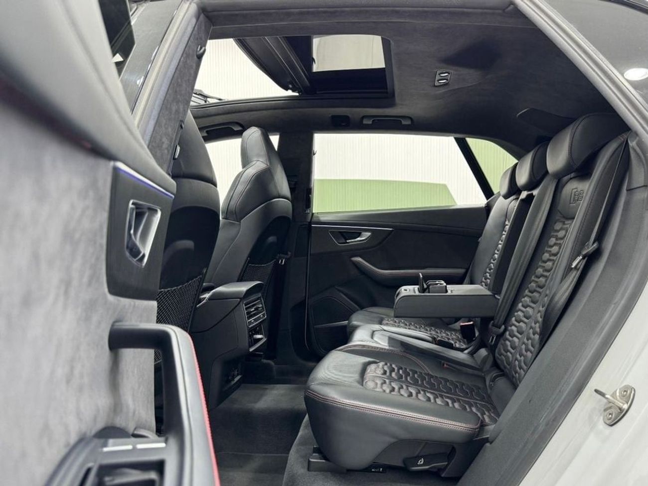 Audi RS Q8 TFSI quattro 4.0L 2022 Audi RSQ8 Quattro, Warranty, 2026 Audi Service Pack, Fully Loaded, Very Low K