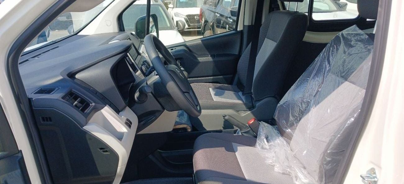 Toyota Hiace DLS - STD ROOF Toyota HiAce Highroof 2.8L Diesel MT 2025YM