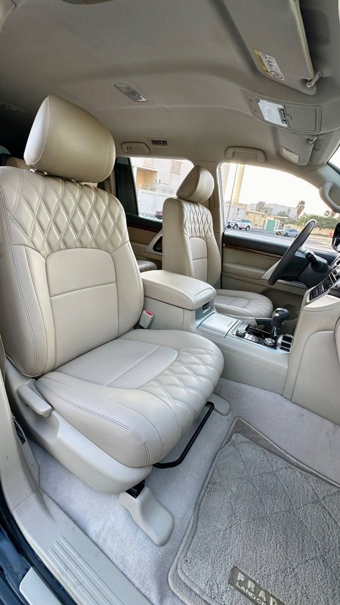 Toyota Land Cruiser GXR