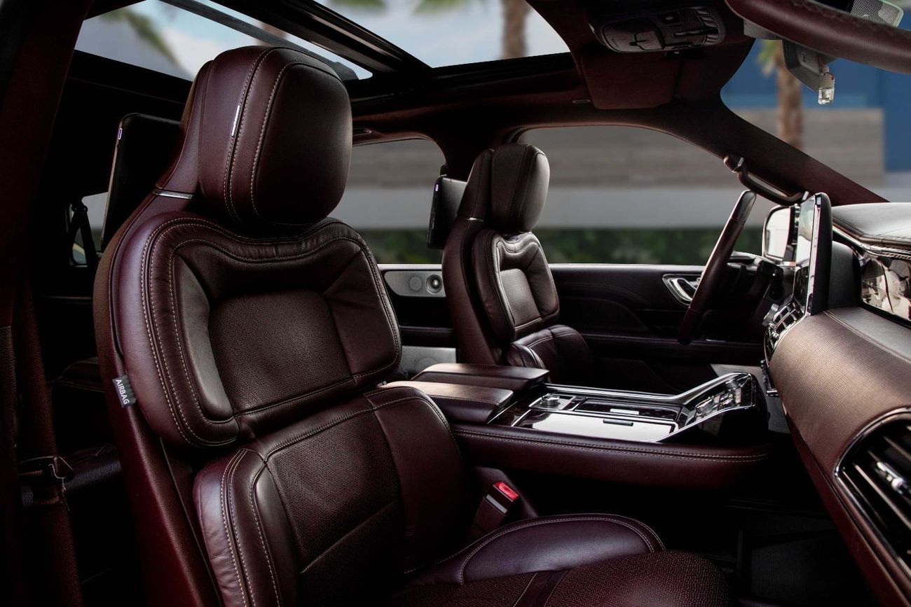 Lincoln Navigator PRESIDENTIAL | STUNNING |  | 4,112 P.M  | 0% Downpayment | STUNNING!