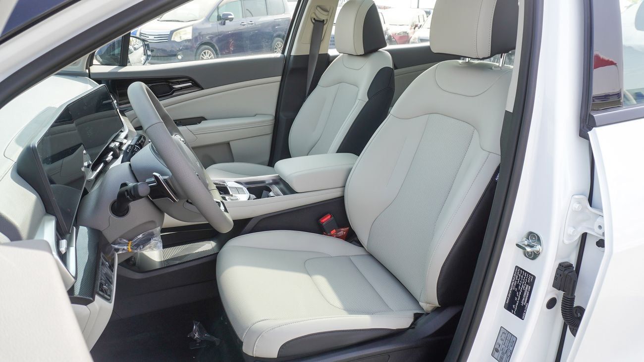 Kia Sportage Brand New Kia Sportage 2025 Export 1.5L 2WD Petrol|White/Gray|N-KIA-SPO-2WD-25|