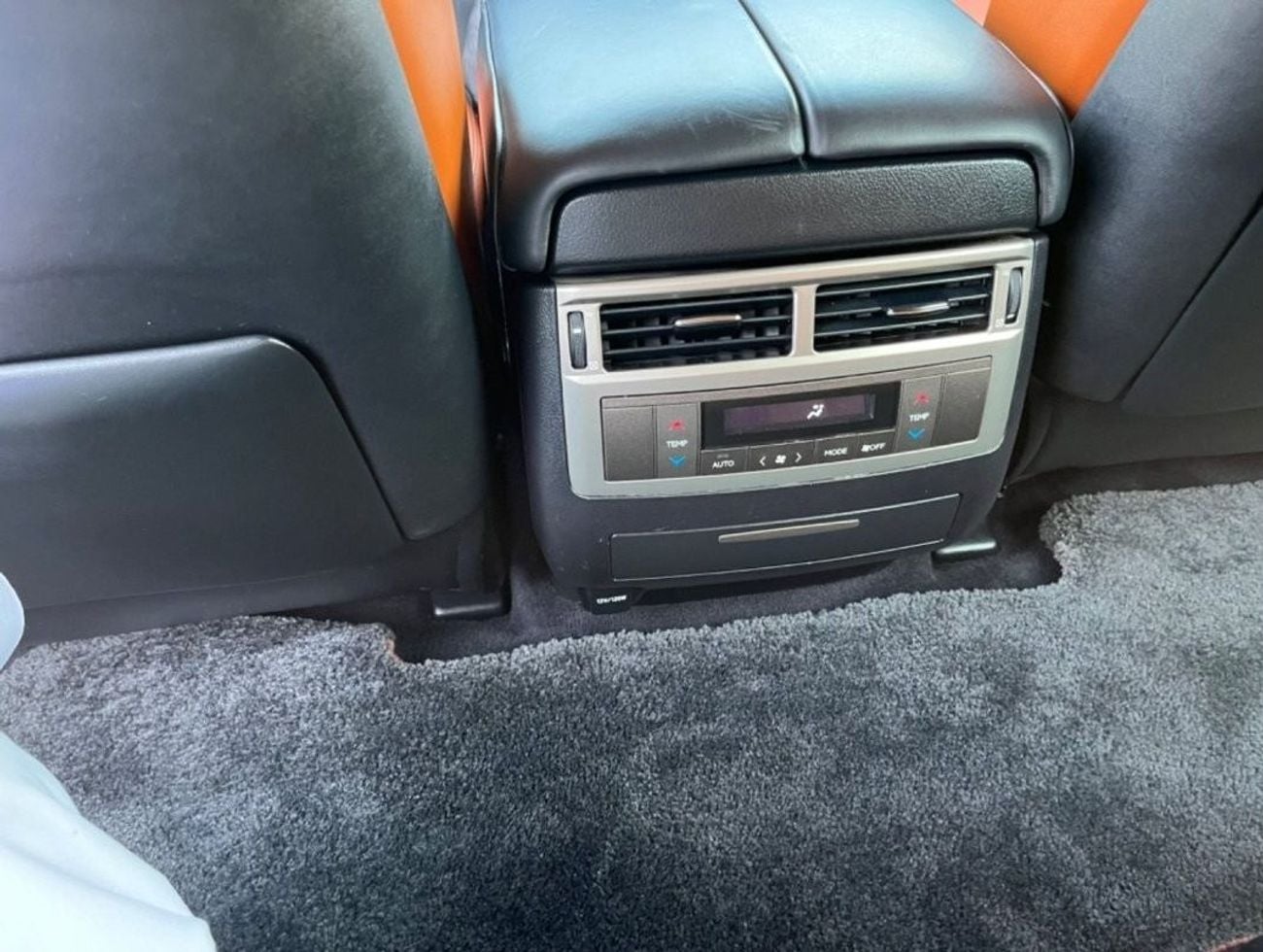 Lexus LX 570
