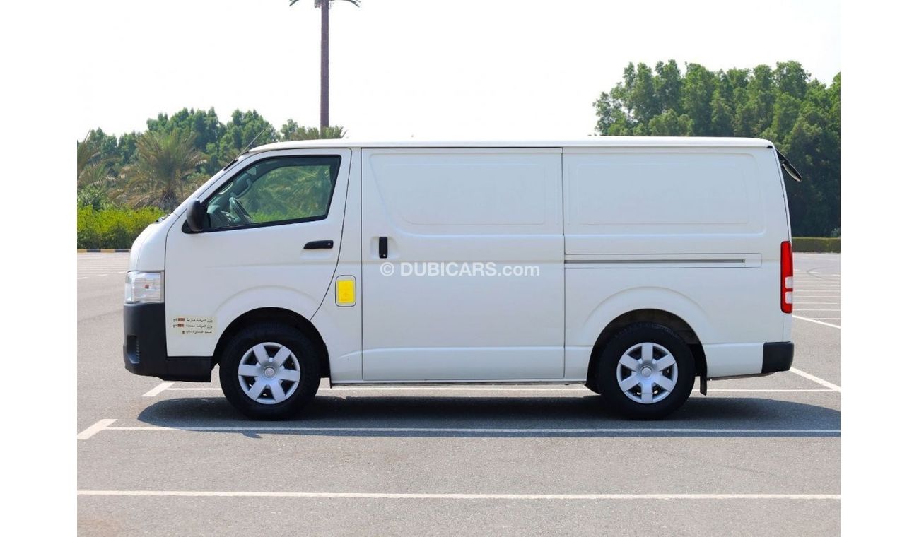 Toyota Hiace GL - Standard Roof Dry Delivery Van - Petrol - Manual Transmission | GCC Specs - Like New Condition