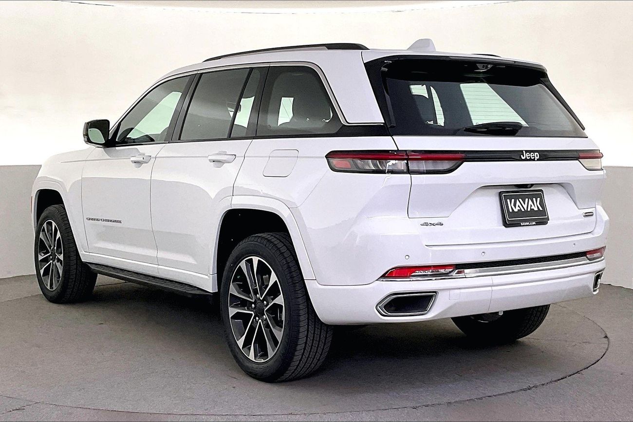 جيب جراند شيروكي Overland | شامل الضمان | 0 ﺪﻔﻋﺓ ﺃﻮﻟﻯ