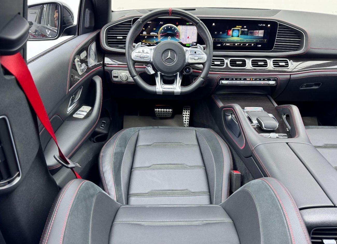 Mercedes-Benz GLE 53 AMG Coupe 4MATIC+ 2021 Mercedes Benz GLE53 AMG 4MATIC Coupe, Warranty, Full Service History, Fully Loaded, GCC