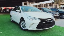 تويوتا كامري TOYOTA CAMRY SE 2016 GCC 262505K.M WHAIT LOLO COLOR VERY NICE CAR