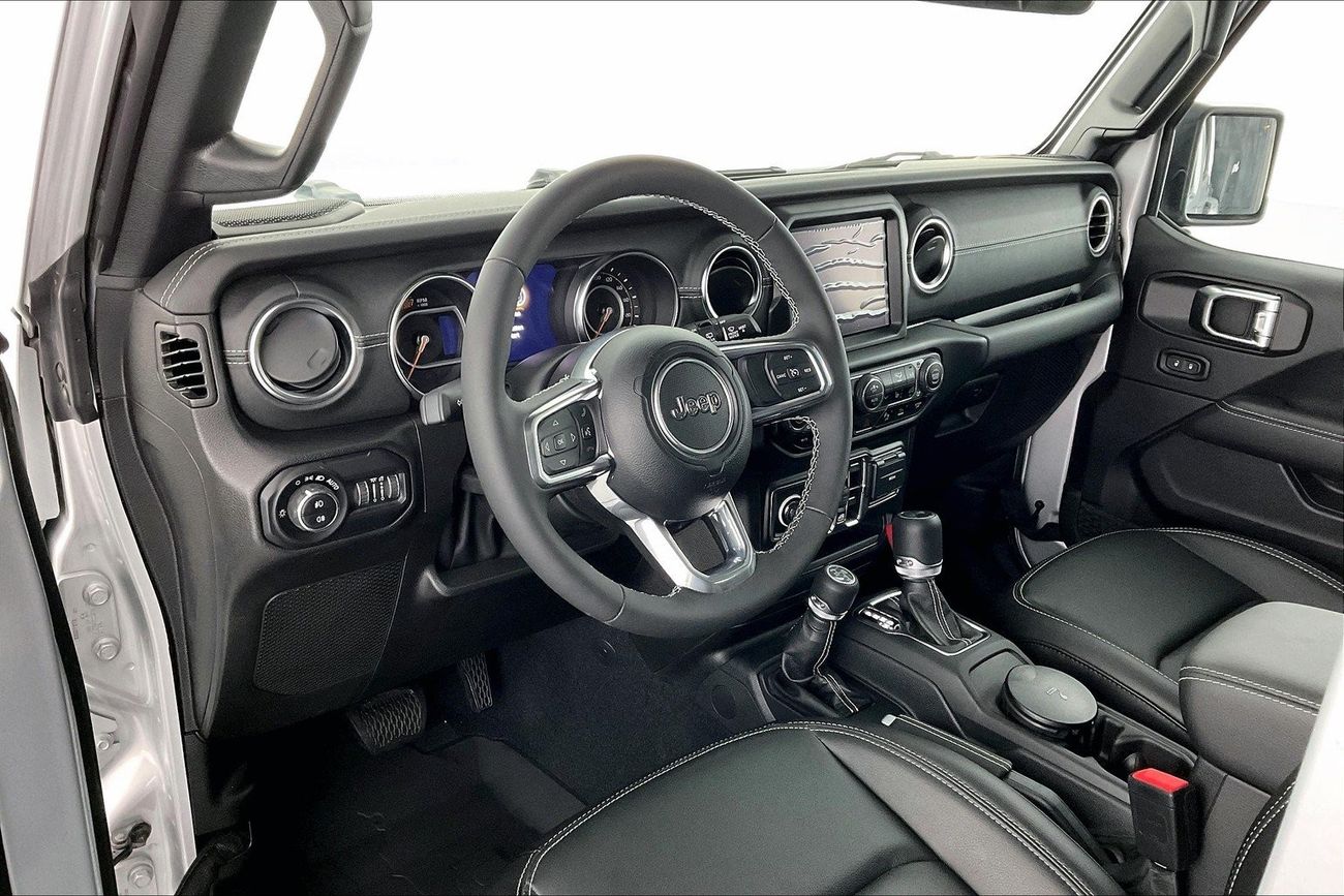 Mercedes-Benz CLS 350 Premium+ (AMG Package) | 1 year free warranty | 0 Down Payment