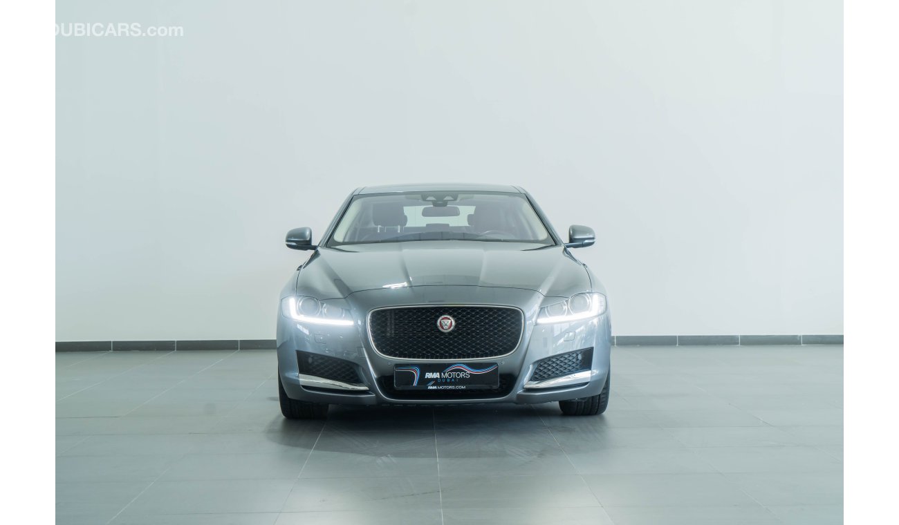 جاغوار XF 2017 Jaguar XF 2.0L / Full Jaguar Service History & 5 Year Jaguar 250k kms Warranty