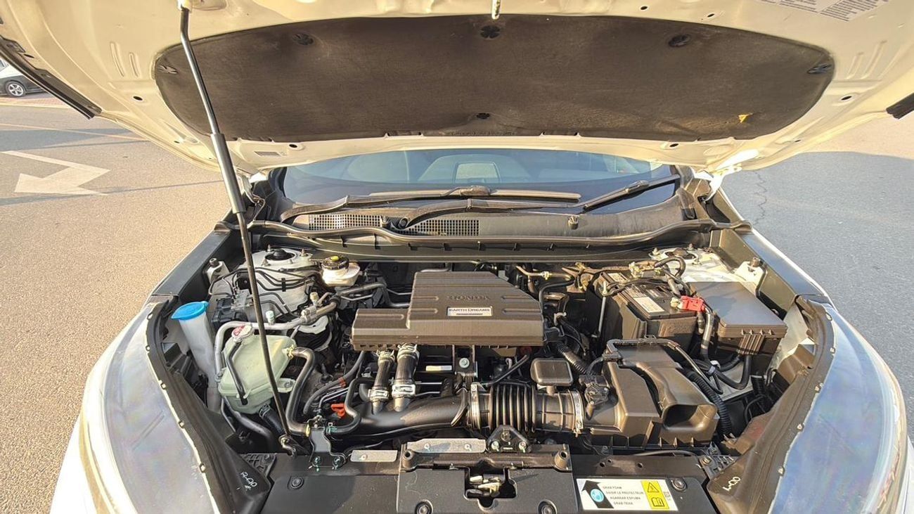 Honda CRV 2018 | 1.5L PETROL ENGINE | AT | RHD | PREMIUM LEATHER SEATS | PUSH START ENGINE | DIGITAL INSTRUMEN