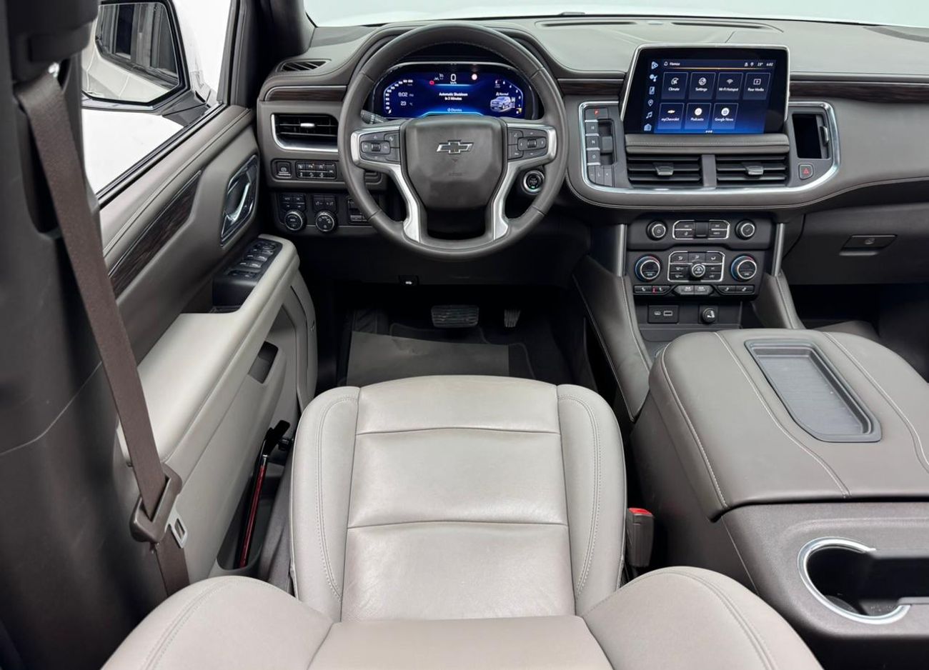 Chevrolet Tahoe LT 5.3L 4WD 2023 Chevrolet Tahoe LT Z71, 2028 Chevrolet Warranty, Chevrolet Service History, GCC