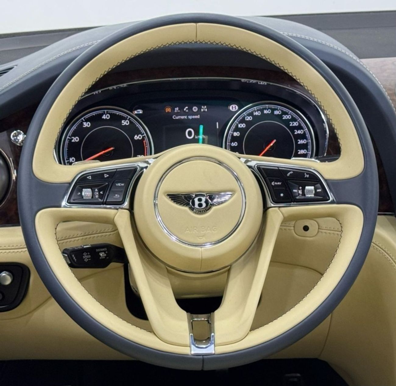 بنتلي بينتايجا First Edition W12 2017 Bentley Bentayga First Edition W12, 2025 Warranty, 2027 Service Pack, Very Lo