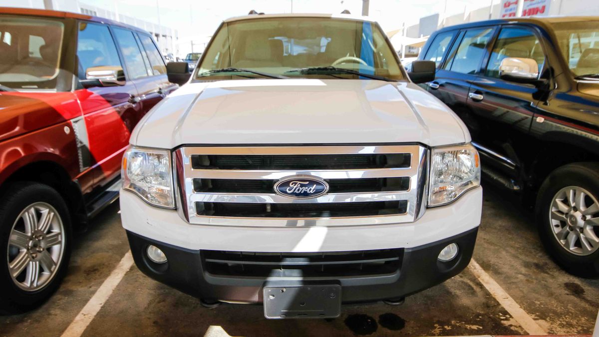 Ford Expedition for sale: AED 31,000. White, 2012