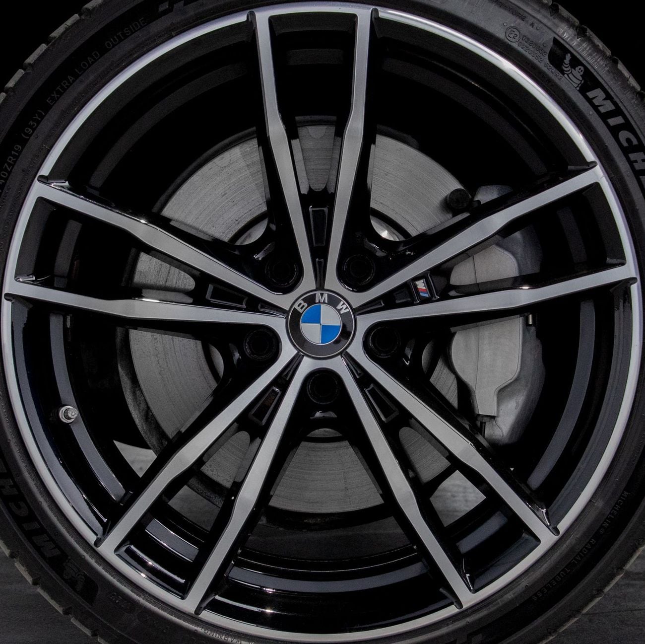 BMW 330i M SPORT