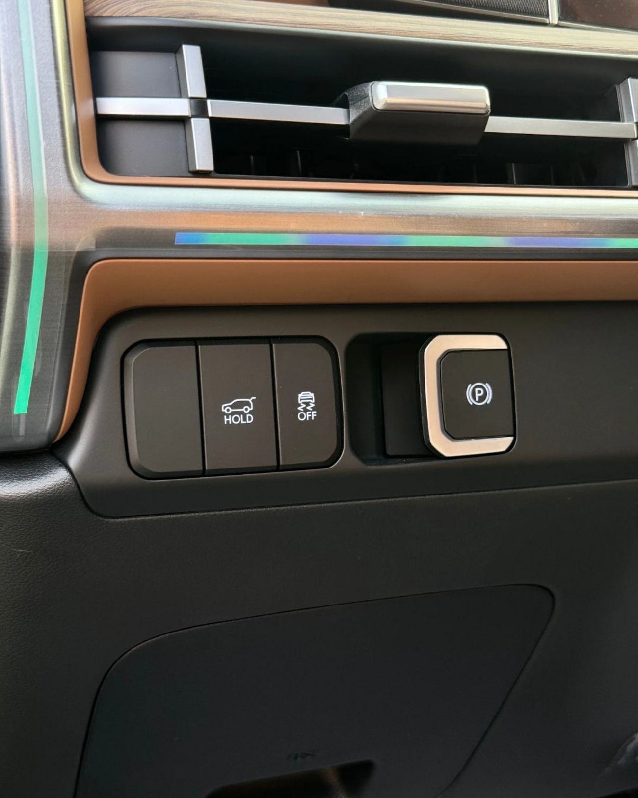 هيونداي سانتا في HYUNDAI SANTA FE 1.6T HEV Calligraphy - 2026 MODEL - BROWN COLOR