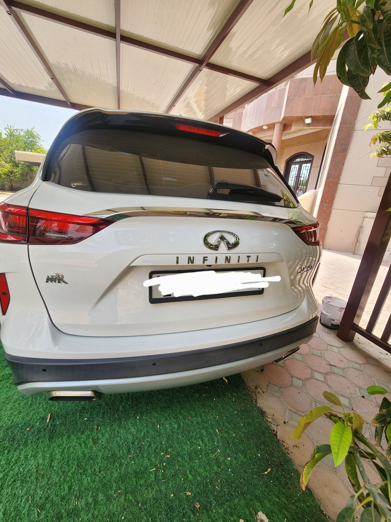 إنفينيتي QX50 Luxury 2.0L RWD