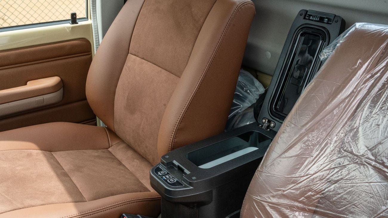 تويوتا لاند كروزر بيك آب 2026 Toyota LC79 2.8L AT Diesel (Beige-Brown) Full Option