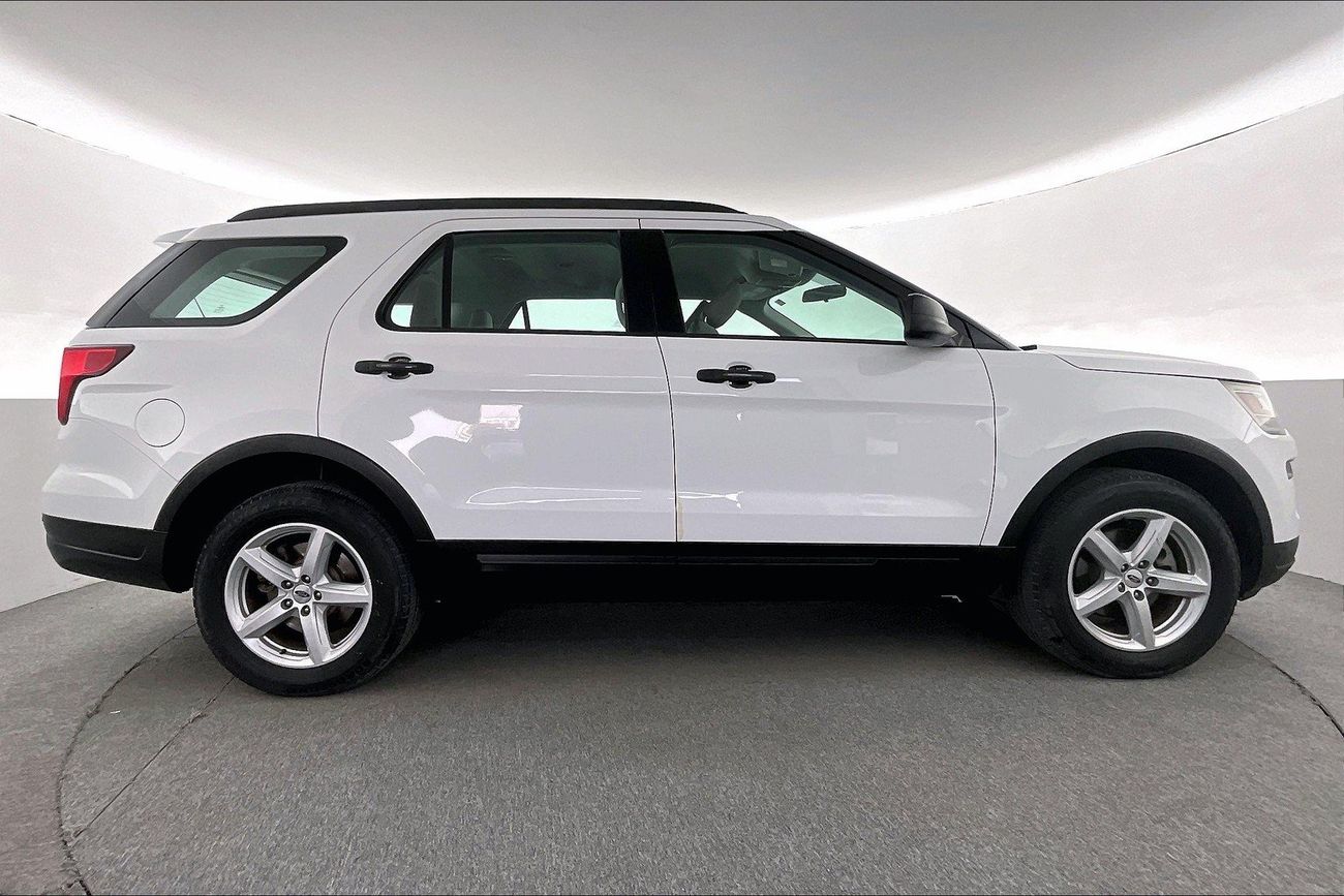 Ford Explorer XL / Standard | National Day Celebration | Guaranteed Warranty | 0 Down Payment