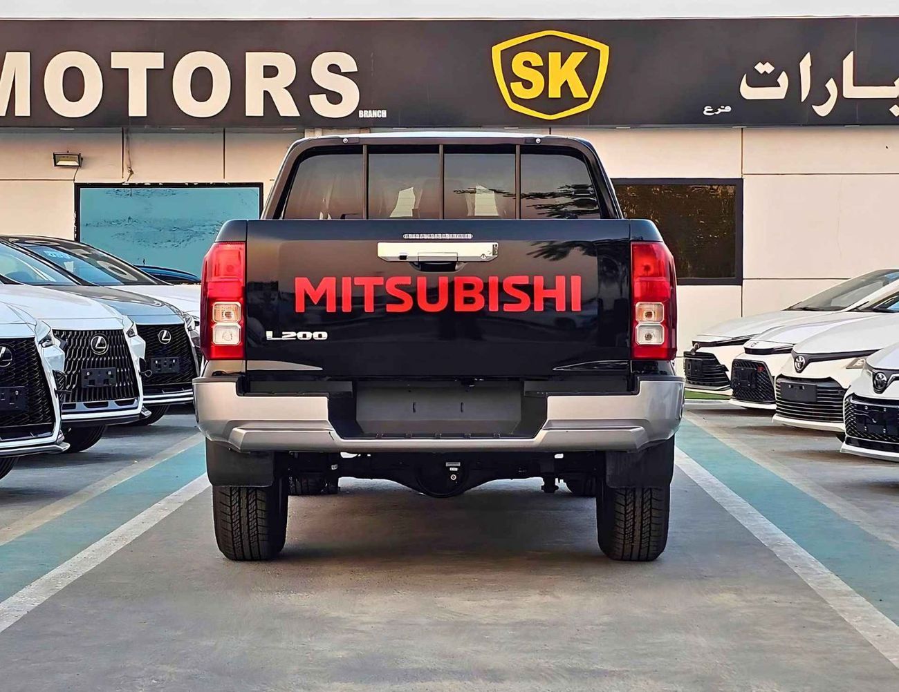 ميتسوبيشي L200 GLX / DOUBLE CABIN / 2.4L V4 PETROL / DVD CAMERA / ALLOY RIMS (CODE # GLXP)